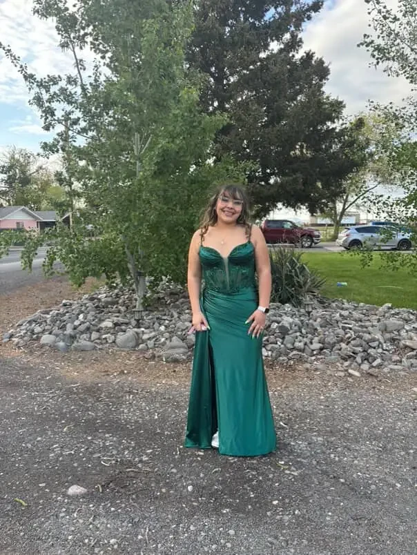 Gallery Image #slidesGrid82